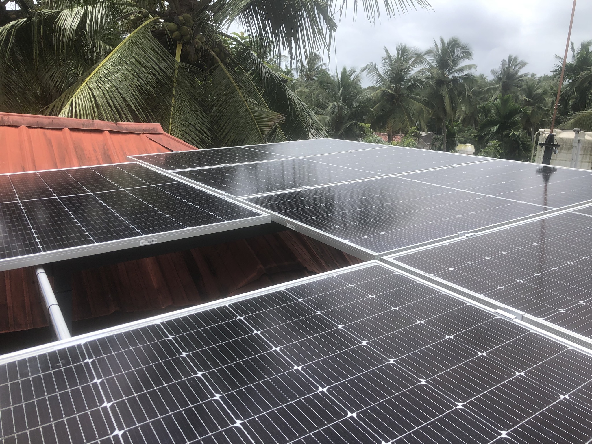 How to improve the service life of photovoltaic inverters?